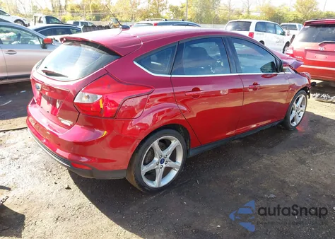 2013 Ford Focus Titanium z USA, uszkodzony, nr VIN 1FADP3N23DL361175